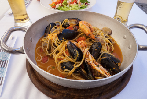"Spaghetti allo scoglio"- Seafood Spaghetti - Open Food ...